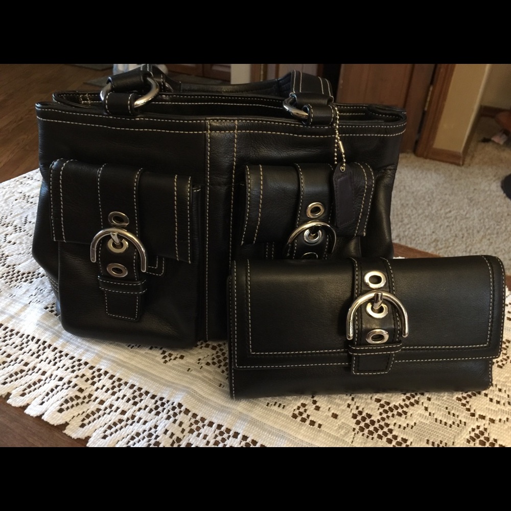 Authentic Coach Set